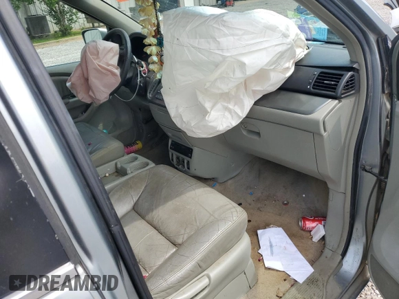 2005 Honda Odyssey EX-L with VIN 5FNRL38765B088756, listed as a Copart auction lot 57071365 with 243,277 mi miles and Salvage title. Bid and sale history available at DreamBid. Image 8.