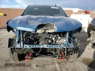 2024 Chevrolet Silverado 1500 Custom Trail Boss with VIN 3GCUDCE88RG260452, listed as a Copart auction lot 86317904 with 8,096 mi miles and Salvage Title. Bid and sale history available at carsss.com. Image 5.
