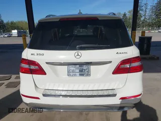 2012 Mercedes-Benz M ML 350 with VIN 4JGDA5HB1CA013738, listed as a IAAI auction lot 42024949 with 81,124 mi miles. Bid and sale history available at carsss.com. Image 17.