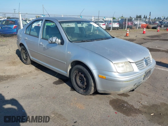 2000 Volkswagen Jetta z VIN 3VWSC29M5YM167509, wystawiony jako IAAI lot #42137350 z przebiegiem 168 759 mil mil oraz . Historia ofert i sprzedaży dostępna na DreamBid. Obrazek 1.