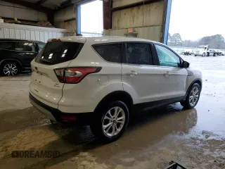 2017 Ford Escape SE with VIN 1FMCU9GD8HUB05755, listed as a Copart auction lot 47871215 with 104,903 mi miles and Clean Title. Bid and sale history available at DreamBid. Image 3.