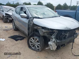 2017 Nissan Rogue SV with VIN JN1BJ1CP4HW011373, listed as a IAAI auction lot 42314757 with 236,741 mi miles and . Bid and sale history available at DreamBid. Image 1.