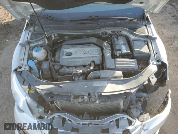2011 Volkswagen CC Lux Plus with VIN WVWHN7ANXBE719706, listed as a Copart auction lot 89092365 with 99,740 mi miles and Salvage Title. Bid and sale history available at carsss.com. Image 12.