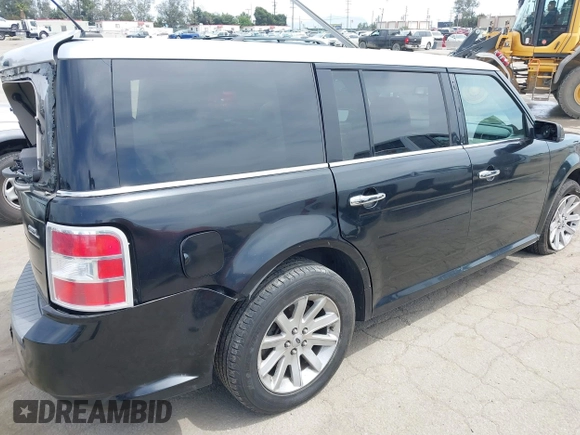2011 Ford Flex SEL z VIN 2FMGK5CC9BBD24203, wystawiony jako IAAI lot #42246936 z przebiegiem 168 500 mil mil oraz . Historia ofert i sprzedaży dostępna na DreamBid. Obrazek 21.