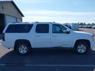 2007 Chevrolet Suburban LT with VIN 1GNFK16357J184567, listed as a IAAI auction lot 41811824 with 233,405 mi miles and . Bid and sale history available at DreamBid. Image 13.