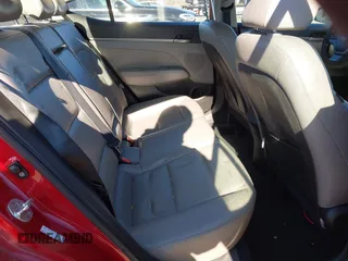 2017 Hyundai Elantra Value Edition z VIN KMHD84LF7HU268464, wystawiony jako IAAI lot #41641826 z przebiegiem 184 174 mil mil oraz . Historia ofert i sprzedaży dostępna na DreamBid. Obrazek 8.