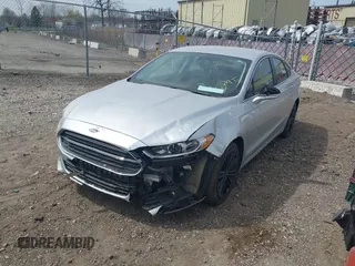 2016 Ford Fusion SE with VIN 3FA6P0T93GR223780, listed as a IAAI auction lot 42074330 with 138,831 mi miles. Bid and sale history available at carsss.com. Image 2.