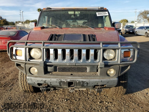 2003 Hummer H2 with VIN 5GRGN23U93H105182, listed as a Copart auction lot 86663504 with 158,027 mi miles and Clean Title. Bid and sale history available at carsss.com. Image 5.