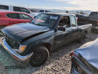 1995 Toyota Tacoma with VIN 4TAUN53B6SZ038730, listed as a Copart auction lot 58246975 with 140,194 mi miles and Salvage title. Bid and sale history available at DreamBid. Image 1.