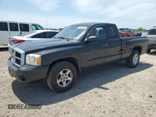 2007 Dodge Dakota with VIN 1D7HE42P27S164649, listed as a Copart auction lot 56638595 with 197,636 mi miles and Salvage title. Bid and sale history available at DreamBid. Image 1.