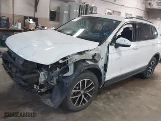 2021 Volkswagen Tiguan SE with VIN 3VV2B7AX1MM142501, listed as a IAAI auction lot 40983853 with 45,121 mi miles. Bid and sale history available at carsss.com. Image 18.