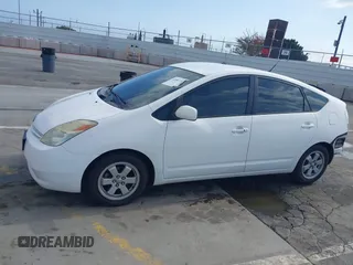 2005 Toyota Prius with VIN JTDKB20U553119699, listed as a IAAI auction lot 42087112 with 212,465 mi miles. Bid and sale history available at carsss.com. Image 15.