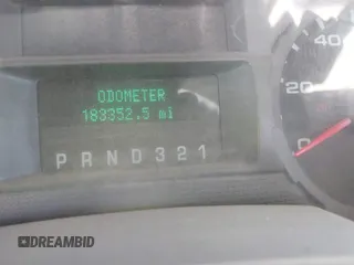 2008 Ford F-250 XL с VIN 1FTSW21Y08ED07710, выставлен на аукционе IAAI как лот 42663172 с пробегом 183 352 миль миль и . История ставок и продаж доступна на DreamBid. Изображение 15.