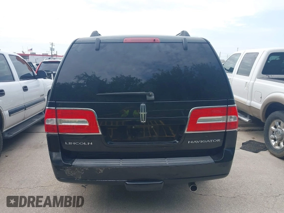 2012 Lincoln Navigator z VIN 5LMJJ3H58CEL01179, wystawiony jako IAAI lot #42445163 z przebiegiem 155 528 mil mil oraz . Historia ofert i sprzedaży dostępna na DreamBid. Obrazek 16.