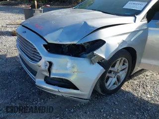 2016 Ford Fusion SE with VIN 3FA6P0H71GR332343, listed as a IAAI auction lot 41964442 with 111,218 mi miles. Bid and sale history available at carsss.com. Image 6.