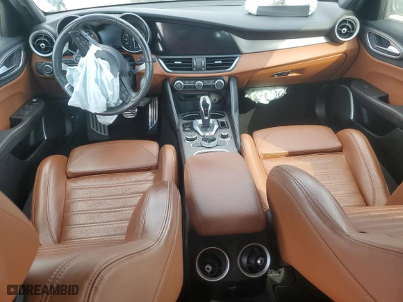 2021 Alfa Romeo Giulia Ti Sport with VIN ZARFAMBN1M7649574, listed as a Copart auction lot 49258235 with 33,004 mi miles and Clean Title. Bid and sale history available at carsss.com. Image 8.