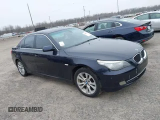 2009 BMW 5 Series 535i xDrive z VIN WBANV935X9C132680, wystawiony jako IAAI lot #41585058 z przebiegiem Nie podano mil oraz . Historia ofert i sprzedaży dostępna na DreamBid. Obrazek 1.