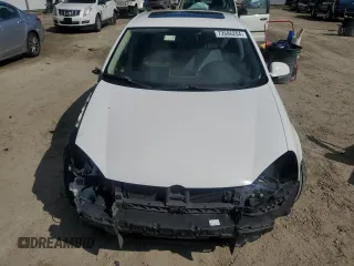 2010 Volkswagen Jetta Wolfsburg Edition with VIN 3VWRJ7AJ2AM060622, listed as a Copart auction lot 72686204 with 146,998 mi miles and Salvage title. Bid and sale history available at DreamBid. Image 5.