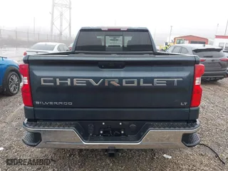 2019 Chevrolet Silverado 1500 LT with VIN 1GCRYDEDXKZ359924, listed as a IAAI auction lot 41463919 with 66,326 mi miles. Bid and sale history available at carsss.com. Image 17.