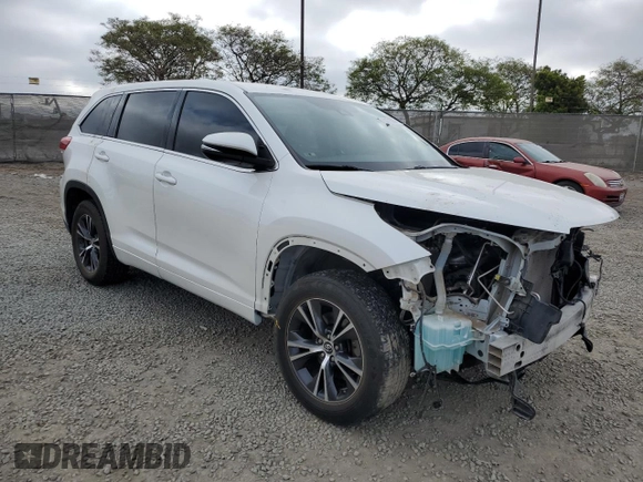 2018 Toyota Highlander LE with VIN 5TDZARFH6JS040524, listed as a Copart auction lot 54171085 with 62,341 mi miles and Salvage title. Bid and sale history available at DreamBid. Image 4.