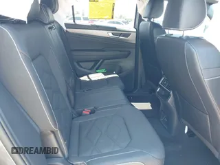2024 Volkswagen Atlas SE z VIN 1V2JE2CA2RC217260, wystawiony jako IAAI lot #42178259 z przebiegiem 30 640 mil mil oraz . Historia ofert i sprzedaży dostępna na DreamBid. Obrazek 8.