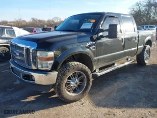 2008 Ford Super Duty F-250 SRW XL with VIN 1FTSW215X8EC51667, listed as a IAAI auction lot 41621850 with 231,325 mi miles. Bid and sale history available at carsss.com. Image 2.