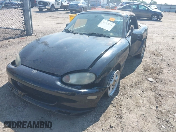 1999 Mazda MX-5 Miata with VIN JM1NB3539X0112181, listed as a IAAI auction lot 42397232 with 11 mi miles and . Bid and sale history available at DreamBid. Image 2.