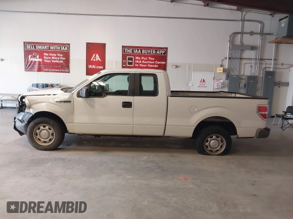 2013 Ford F-150 XL with VIN 1FTEX1CM5DFB88149, listed as a IAAI auction lot 40695089 with 105,049 mi miles. Bid and sale history available at carsss.com. Image 15.