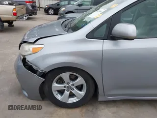 2018 Toyota Sienna LE Auto Access Seat with VIN 5TDKZ3DC3JS917131, listed as a IAAI auction lot 42250342 with 174,159 mi miles and . Bid and sale history available at DreamBid. Image 21.