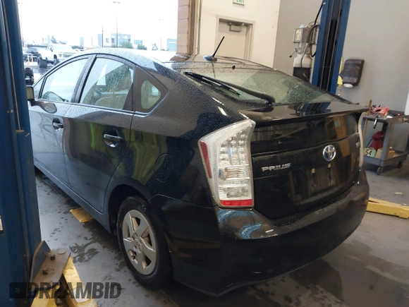 2011 Toyota Prius I with VIN JTDKN3DU0B0252634, listed as a IAAI auction lot 41769304 with 156,182 mi miles. Bid and sale history available at carsss.com. Image 3.