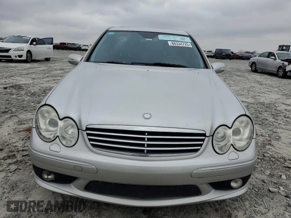 2005 Mercedes-Benz C 55 AMG z VIN WDBRF76J85F578476, wystawiony jako Copart lot #88334725 z przebiegiem 190 507 mil mil oraz Szkoda całkowita • Salvage title. Historia ofert i sprzedaży dostępna na DreamBid. Obrazek 5.