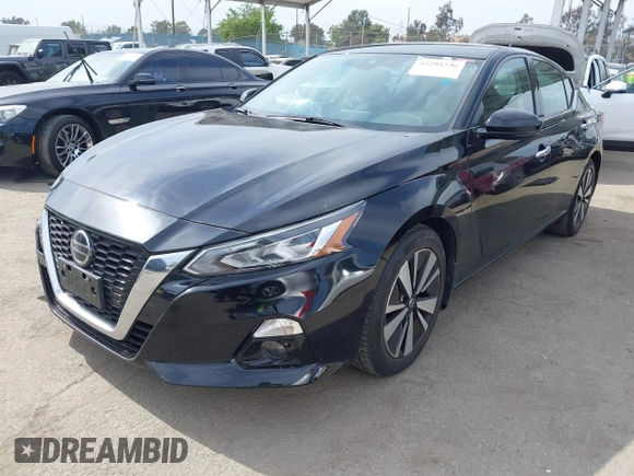 2020 Nissan Altima SV z VIN 1N4BL4DV2LC212565, wystawiony jako IAAI lot #42294236 z przebiegiem 37 426 mil mil oraz . Historia ofert i sprzedaży dostępna na DreamBid. Obrazek 2.