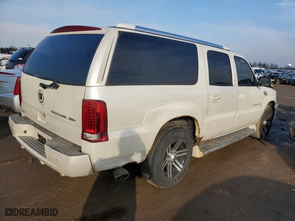 2004 Cadillac Escalade ESV with VIN 3GYFK66N14G133274, listed as a Copart auction lot 46894645 with 156,343 mi miles and Salvage Title. Bid and sale history available at carsss.com. Image 3.