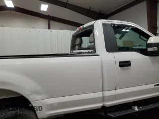 2019 Ford F-250 XLT с VIN 1FTBF2BT9KEC94076, выставлен на аукционе Copart как лот 44670025 с пробегом 120 824 миль миль и Списание • Salvage title. История ставок и продаж доступна на DreamBid. Изображение 10.