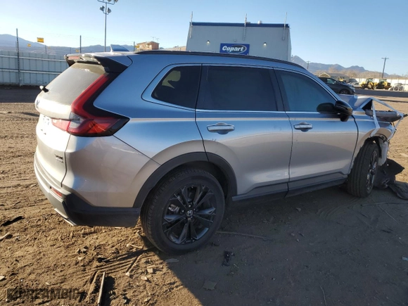 2024 Honda CR-V Hybrid Sport Touring with VIN 7FARS6H91RE049847, listed as a Copart auction lot 44425445 with 0 mi miles and Salvage Title. Bid and sale history available at carsss.com. Image 3.