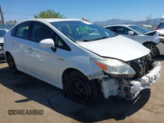 2015 Toyota Prius Four with VIN JTDKN3DU8F1883440, listed as a IAAI auction lot 42234498 with 368,681 mi miles and . Bid and sale history available at DreamBid. Image 1.