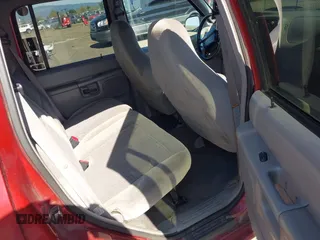 1999 Ford Explorer XL z VIN 1FMZU34X4XZA62751, wystawiony jako IAAI lot #42042089 z przebiegiem 173 290 mil mil oraz . Historia ofert i sprzedaży dostępna na DreamBid. Obrazek 8.