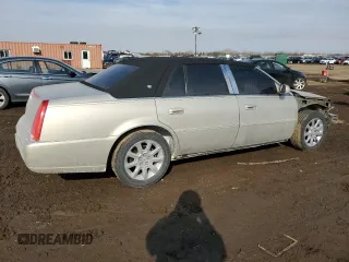 2008 Cadillac DTS 1SD z VIN 1G6KD57Y68U201446, wystawiony jako Copart lot #47369345 z przebiegiem 180 234 mil mil oraz Szkoda całkowita • Salvage title. Historia ofert i sprzedaży dostępna na DreamBid. Obrazek 3.
