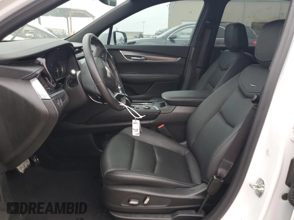 2024 Cadillac XT6 FWD Luxury with VIN 1GYKPAR47RZ720446, listed as a Copart auction lot 43964105 with 10,728 mi miles and Salvage Title. Bid and sale history available at carsss.com. Image 7.