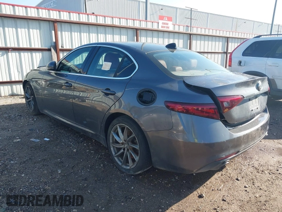 2017 Alfa Romeo Giulia with VIN ZARFAEBN9H7556152, listed as a IAAI auction lot 41858341 with 72,202 mi miles. Bid and sale history available at carsss.com. Image 3.