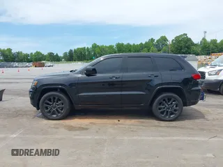 2019 Jeep Grand Cherokee Altitude with VIN 1C4RJFAG5KC830722, listed as a IAAI auction lot 42302581 with Not provided miles and . Bid and sale history available at DreamBid. Image 14.
