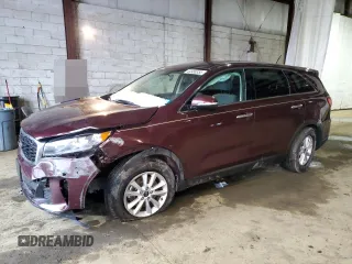 2019 Kia Sorento LX z VIN 5XYPG4A37KG575753, wystawiony jako Copart lot #44988355 z przebiegiem 55 933 mil mil oraz Szkoda całkowita • Salvage title. Historia ofert i sprzedaży dostępna na DreamBid. Obrazek 1.