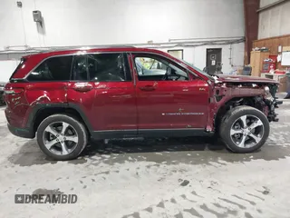 2023 Jeep Grand Cherokee с VIN 1C4RJYB61PC650128, выставлен на аукционе IAAI как лот 41498340 с пробегом 15 657 миль миль и . История ставок и продаж доступна на DreamBid. Изображение 14.