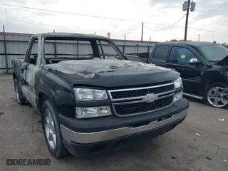 2005 Chevrolet Silverado 1500 Work Truck with VIN 1GCEC14X25Z324919, listed as a IAAI auction lot 41020016 with 1 mi miles. Bid and sale history available at carsss.com. Image 1.