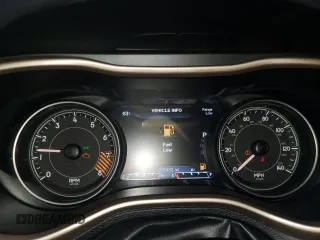 2014 Jeep Cherokee Limited с VIN 1C4PJMDS3EW174535, выставлен на аукционе Copart как лот 57448325 с пробегом 205 432 миль миль и Чистый • Clean title. История ставок и продаж доступна на DreamBid. Изображение 9.