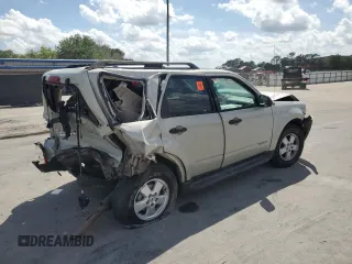 2008 Ford Escape XLT with VIN 1FMCU93128KA46421, listed as a Copart auction lot 50521245 with 251,985 mi miles and Salvage title. Bid and sale history available at DreamBid. Image 3.