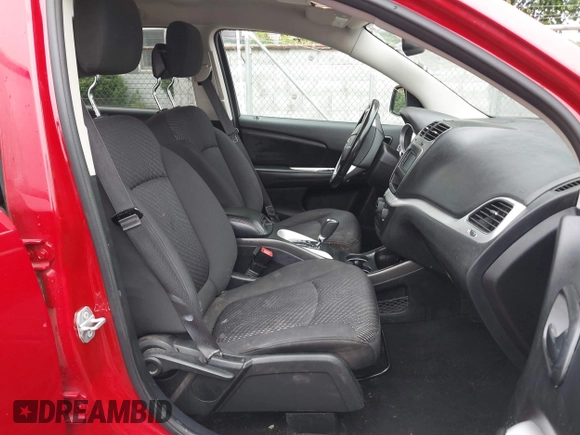 2017 Dodge Journey SE z VIN 3C4PDCAB5HT507673, wystawiony jako IAAI lot #42348007 z przebiegiem 115 918 mil mil oraz . Historia ofert i sprzedaży dostępna na DreamBid. Obrazek 5.