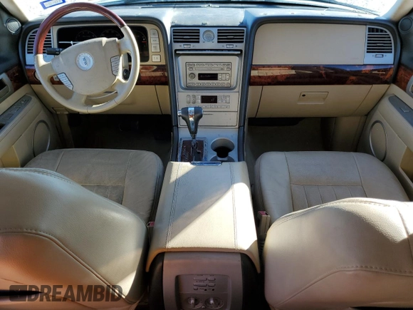 2005 Lincoln Navigator Luxury z VIN 5LMFU27565LJ02932, wystawiony jako Copart lot #79878864 z przebiegiem 120 426 mil mil oraz Szkoda całkowita • Salvage title. Historia ofert i sprzedaży dostępna na DreamBid. Obrazek 8.