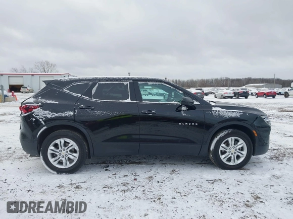 2021 Chevrolet Blazer LT с VIN 3GNKBHRS2MS571758, выставлен на аукционе IAAI как лот 40985755 с пробегом 82 579 миль миль и . История ставок и продаж доступна на DreamBid. Изображение 13.