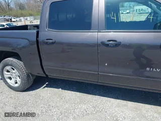 2015 Chevrolet Silverado 1500 LT with VIN 3GCUKREC8FG510992, listed as a IAAI auction lot 41966354 with 176,347 mi miles. Bid and sale history available at carsss.com. Image 19.